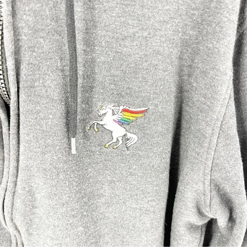 ✅ Well Worn PRIDE Clothing Sweatshirt LOVE Hoodie Gray w/LOVE graphic SIZE LARGE - Picture 6 of 6